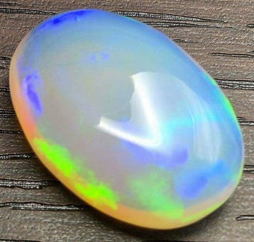 opale Welo - 9.21 cts - Cabochon- 1.8 g