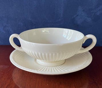 Wedgwood - Service de table (12) - Rose mousse - Poterie -