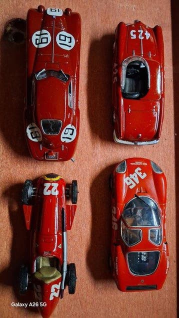 Hachette 1:43 - Modelauto (4) - Alfa Romeo, Hobby en Vrije tijd, Nieuw