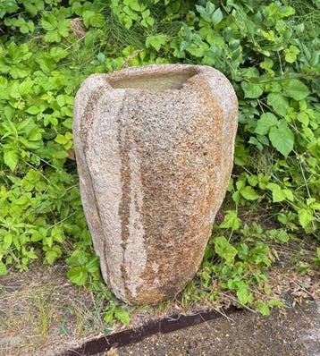 bassin deau vertical - Granit - Japon - Période Meiji, Antiquités & Art