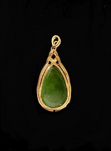 Hanger met montuur - Jade, verguld zilver - China - 21e eeuw