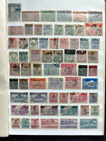 Monde - (CH) Timbres du monde un collection advance.