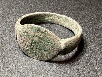 Middeleeuwen, kruisvaardersperiode Zilver Exclusieve ring, Antiek en Kunst