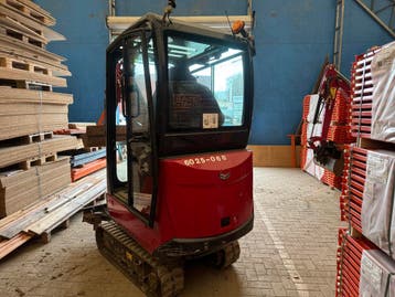 Mini-pelle SV17 1,7t, Articles professionnels, Grue