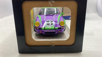 Solido 1:18 - Modelauto - Porsche 911 RSR Purple Hippy, Nieuw