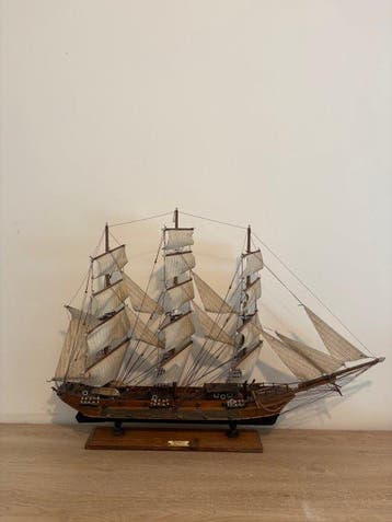 Fragata Pas à léchelle - Bateau miniature - Grande maquette