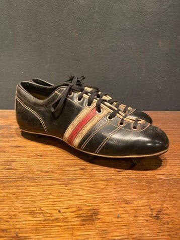 1950 - Vintage 1950s football boots - soccer - Voetbal