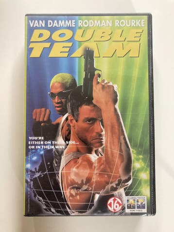 DOUBLE TEAM (VHS), Cd's en Dvd's, Gebruikt