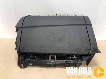 Dashboardkastje Lynk & Co 01 O257992