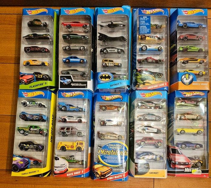 Hot Wheels 1:64 - Modelauto (50) - Hot Wheels assortiti, Hobby en Vrije tijd, Modelauto's | 1:5 tot 1:12
