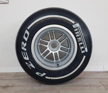 Wiel compleet met band (1) - Pirelli - oz Racing Formula 1 -, Verzamelen, Automerken, Motoren en Formule 1, Nieuw