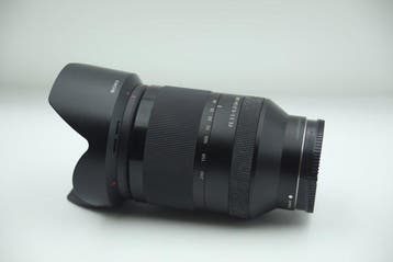 Sony FE 24-240mm F3.5-6.3 OSS Objectif à focale variable