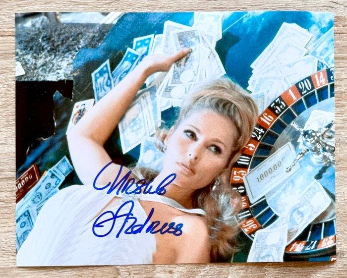 James Bond, Verzamelen, Film en Tv