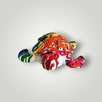 RED - sculptuur, Team turtle color - 19 cm - Hars - 2026