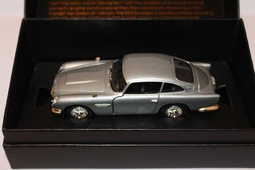 James Bond 007: Casino Royale - Daniel Craig - Aston Martin, Nieuw