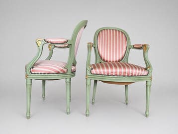Fauteuil (2) - Een paar Franse fauteuils in Louis XVI-stijl,