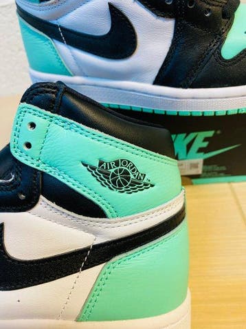 Air Jordan - Air Jordan 1 High, Retro One OG Green Glow