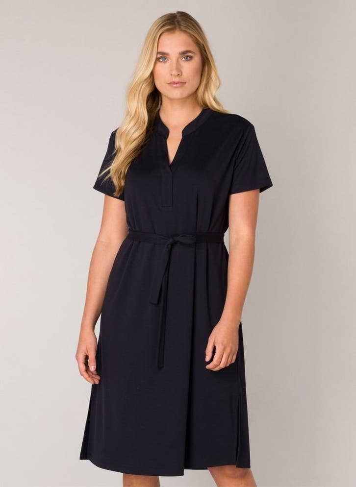 Base Level jurk Yen46Maat 46/48 (XL) of groter, Vêtements | Femmes, Robes, Envoi