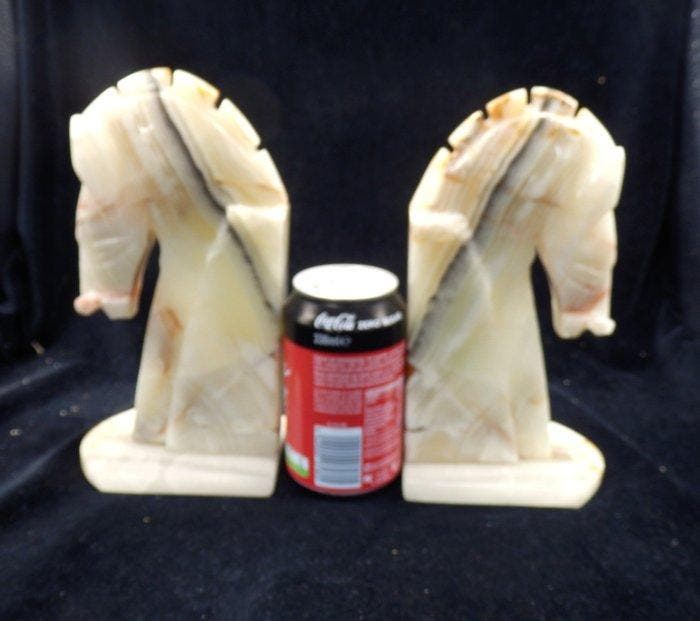 2 Mooie Marmeren Boekensteunen met Paardenhoofden -, Antiek en Kunst, Curiosa en Brocante