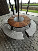 Extremis Pantagruel picknicktafel + Inumbra parasol 400cm, Tuin en Terras, Tuintafels, Zo goed als nieuw, Rond, Metaal