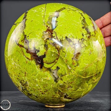 Stralende groene opaalbol – Het juweel van het leven in