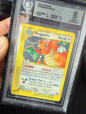 Pokémon - 1 Graded card - Dragonite 9/165 Foil - Beckett 8 -