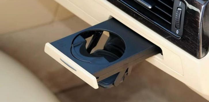 BMW E90 06-11 bekerhouder rechts – beige uitvoering, Auto-onderdelen, Interieur en Bekleding, Nieuw, BMW