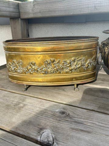 Jardinière (2) - Koper - Jardinière met leeuwenkop