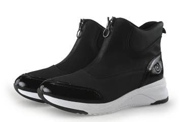 Bugatti Sneakers in maat 42 Zwart, Kleding | Heren, Schoenen, Bugatti, Verzenden, Zwart, Zo goed als nieuw