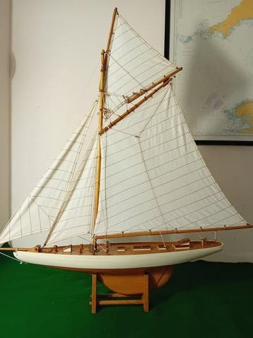 Gaffel rigged long keel sailing yacht - Navire miniature -