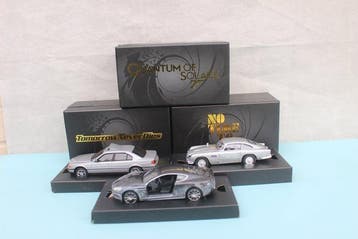 Corgi 1:36 - Voiture miniature (3) - James Bond 007s Aston