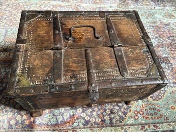 Coffre de rangement - Bois - Coffret berbère (19eme), Antiek en Kunst