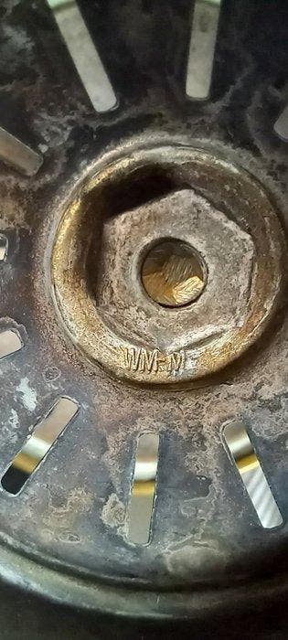 WMF / Geislingen - Porte couteau - Laiton moulé, Antiquités & Art, Art | Objets design