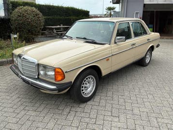 Online veiling - Mercedes-Benz 240 D W123 240 D W123