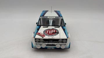 Kyosho 1:18 - Modelauto - Fiat 131 Abarth Works Winner Rally