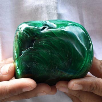 Beeld, No Reserve - Big Genuine Green Malachite Gemstone, Collections