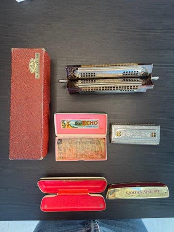 M. Hohner - Echo; Golden Melody; Tremolo (double comb) - -