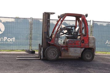Veiling: Heftruck Nissan Diesel, Ophalen