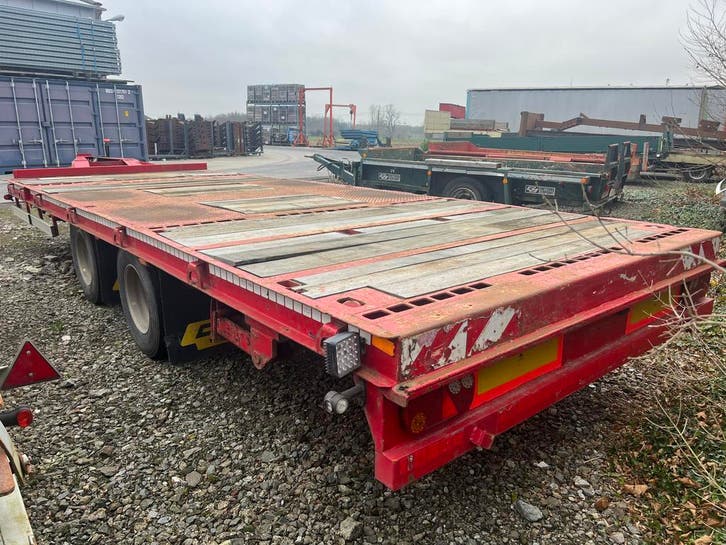 Middenas dieplader uitschuifbaar naar 8 m twee assen 21t, Zakelijke goederen, Machines en Bouw | Transport