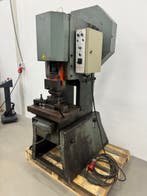 MIOS excenterpers 25 ton, Gebruikt