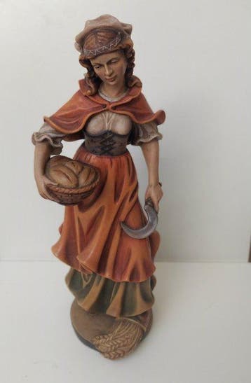 Snijwerk, Alte Holzfigur - Farbige Hl. Notburga mit Korn und