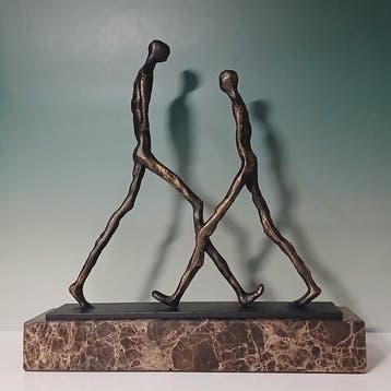 sculptuur, Les marcheurs inspiré de Alberto Giacometti -