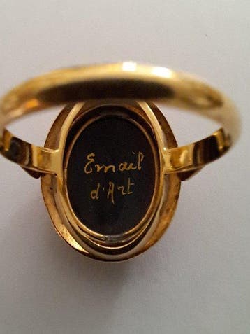 Ring - 18 karaat Geel goud Onyx - artistiek geëmailleerd, Handtassen en Accessoires, Nieuw