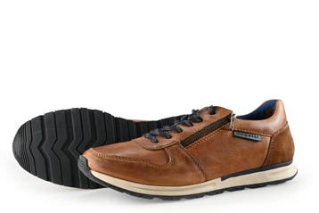 Bugatti Sneakers in maat 46 Cognac, Kleding | Heren, Schoenen, Bugatti, Overige kleuren, Verzenden, Zo goed als nieuw