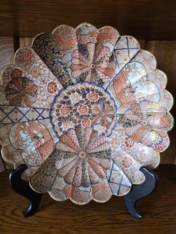 Imari - Schotel - Imari-porselein - Plat Lobé en porselein