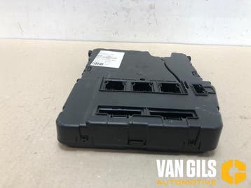Zekeringkast Renault Megane O239220