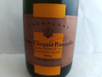 2004 Veuve Clicquot Ponsardin, Vintage Rosé - Champagne - 1