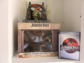 Collectie - oa. Jurassic ParkTrilogy figurine T-rex,, Verzamelen, Nieuw