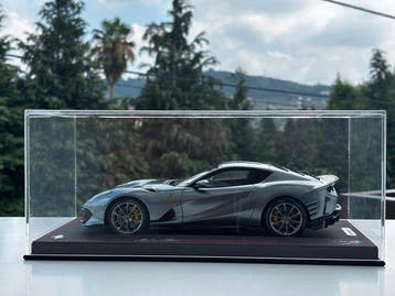 BBR 1:18 - Voiture de sport miniature - Ferrari 812