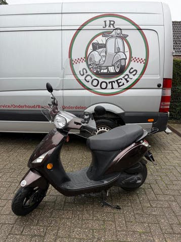 Scooter A-klasse (Geen Rijbewijs Nodig!), Zo goed als nieuw, Klasse A (25 km/u), Benzine